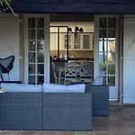 Le Patio A 20 M De La *