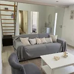 Le Patio A 20 M De La Villa