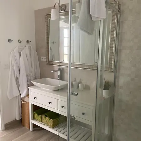 Le Patio A 20 M De La Saint-Peïre-sur-Mer