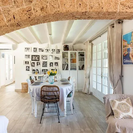 Le Patio A 20 M De La Villa