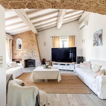 Le Patio A 20 M De La *